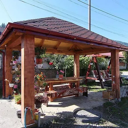 Holiday home під горою *